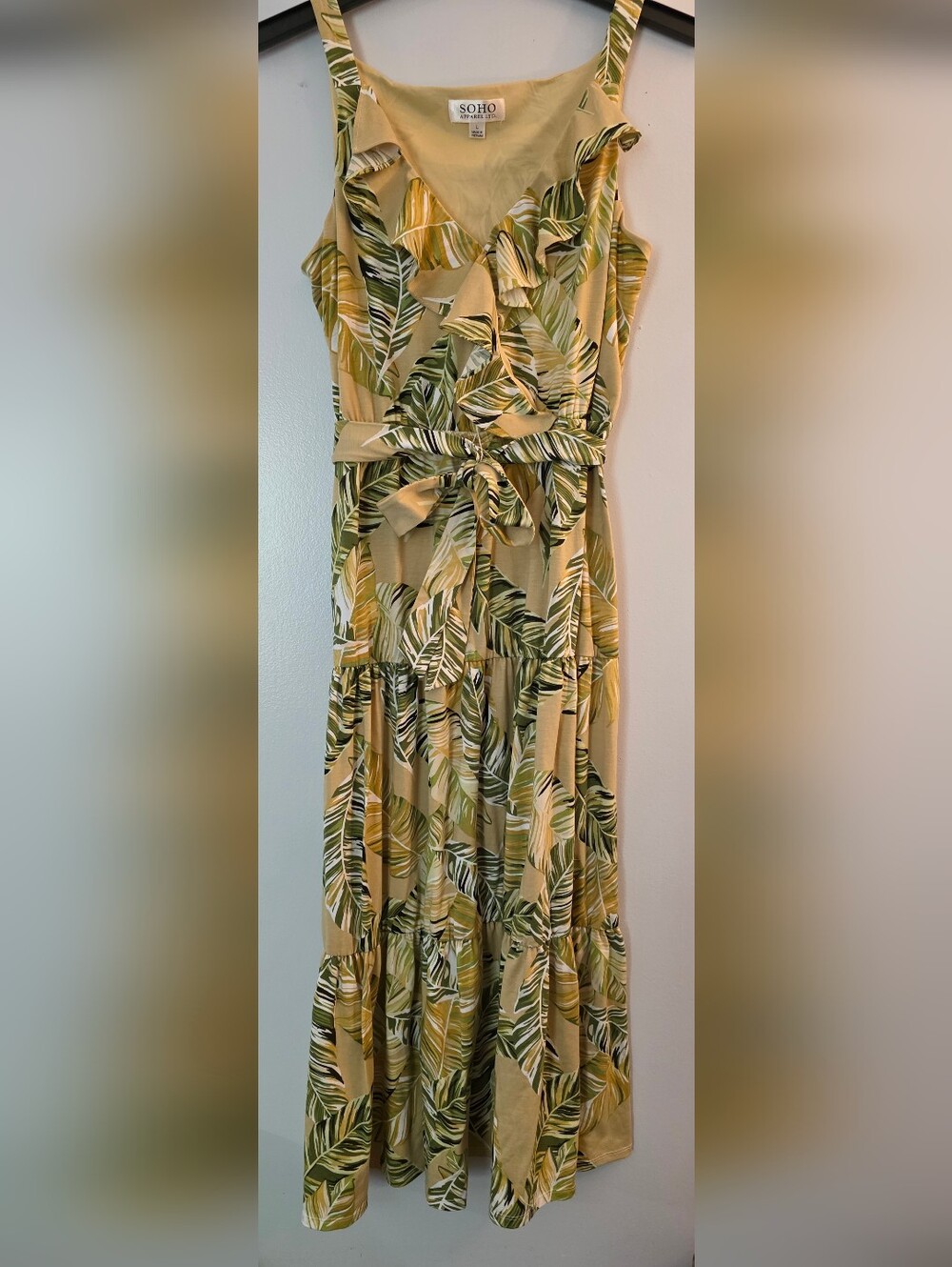 Soho Yellow Green Leaf-Print Maxi Dress with Waist Tie Size Large